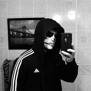 Meet your Posher, Rene